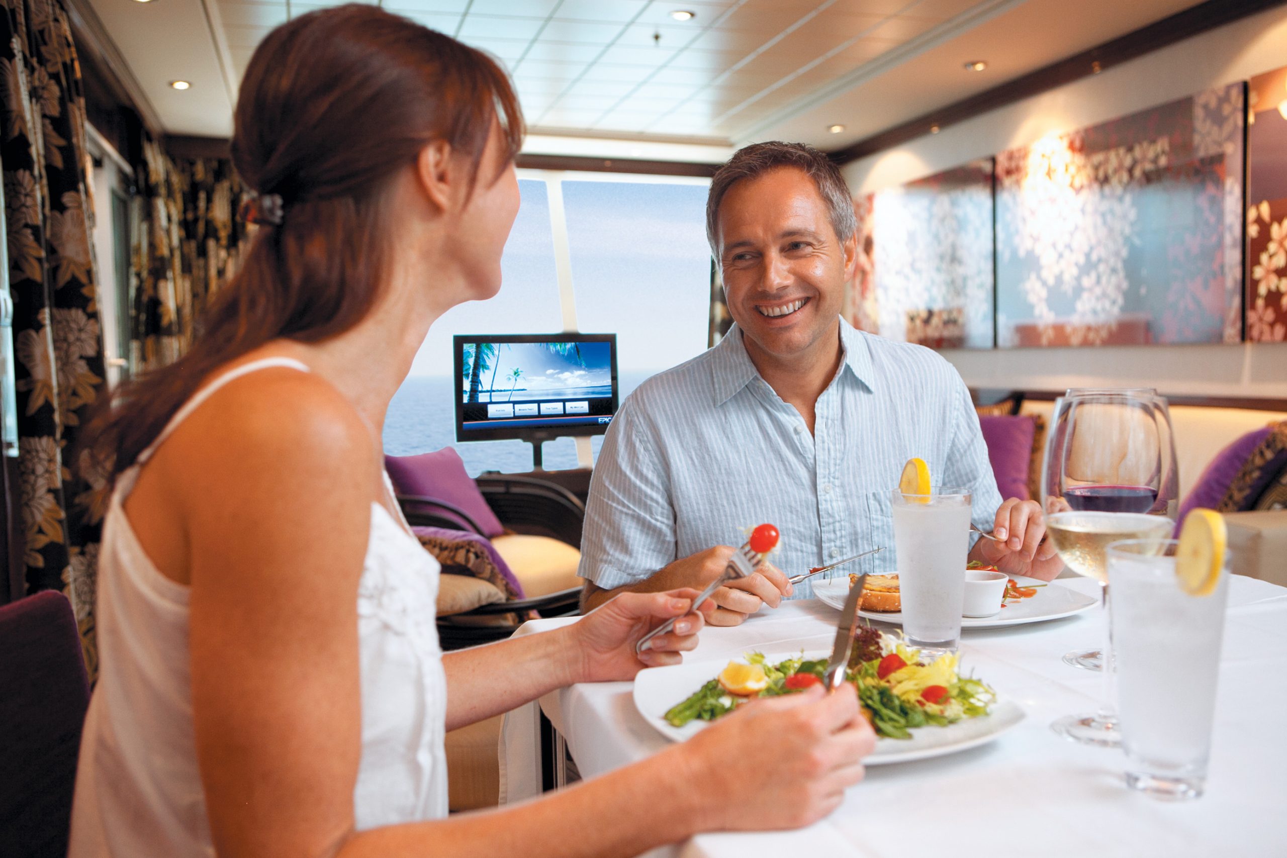 Norweigian Epic-Stateroom Dining
